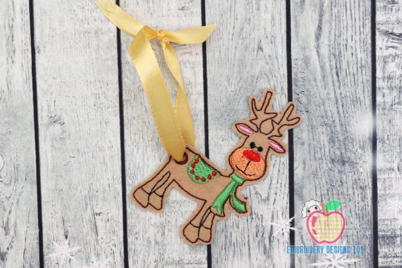 Christmas Deer with Scarf Ornament: A Designer’s Review